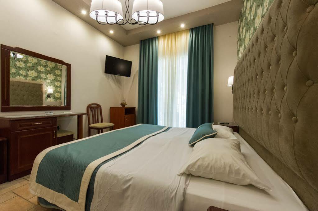 Olympic Hotel Парга Экстерьер фото